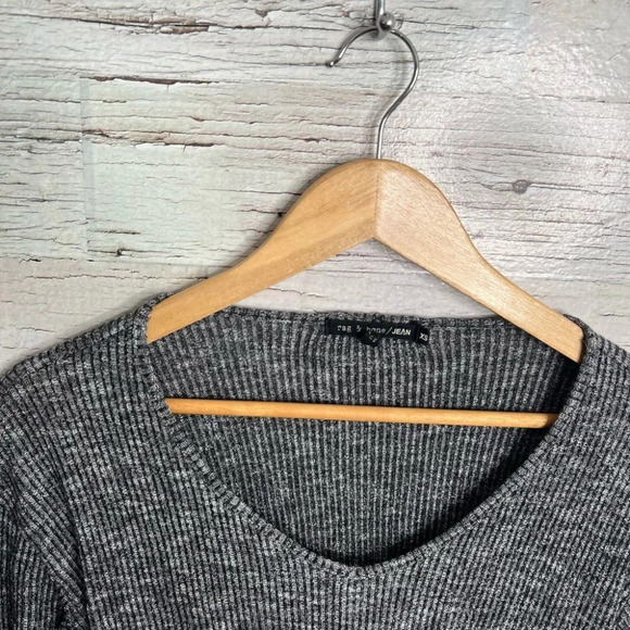Rag  & bone gray long sleeve top open back size xs - Picture 5 of 9